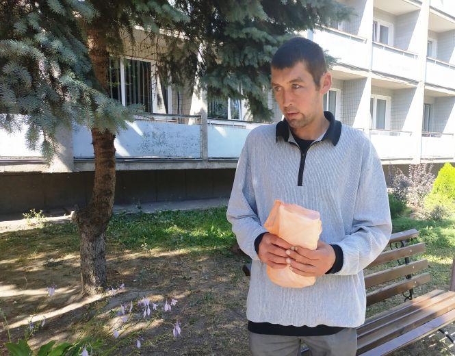 Новини Вінниці - фото з За мільйон виставили на продаж квартиру, яку шахраї відібрали у двірника Валерія За мільйон виставили на продаж квартиру, яку шахраї відібрали у двірника Валерія, фото №1 на сайті 20minut.ua