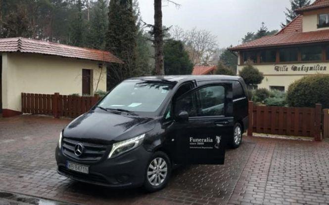 Як і за скільки померлих за кордоном доставляють в Україну. Інтерв'ю із засновником компанії 