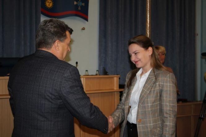 Новини Вінниці - фото з До обласної ради увійшло троє нових депутатів. Хто вони? До обласної ради увійшло троє нових депутатів. Хто вони?, фото №1 на сайті 20minut.ua