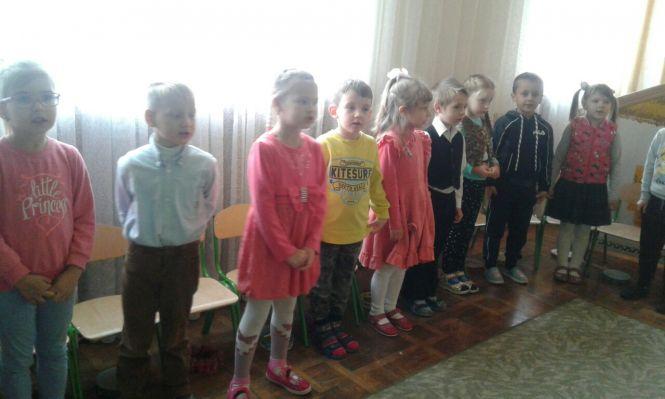 Новини Козятина - фото з У шостому садочку діти вітали вихователів з професійним святом У шостому садочку діти вітали вихователів з професійним святом, фото №1 на сайті 20minut.ua