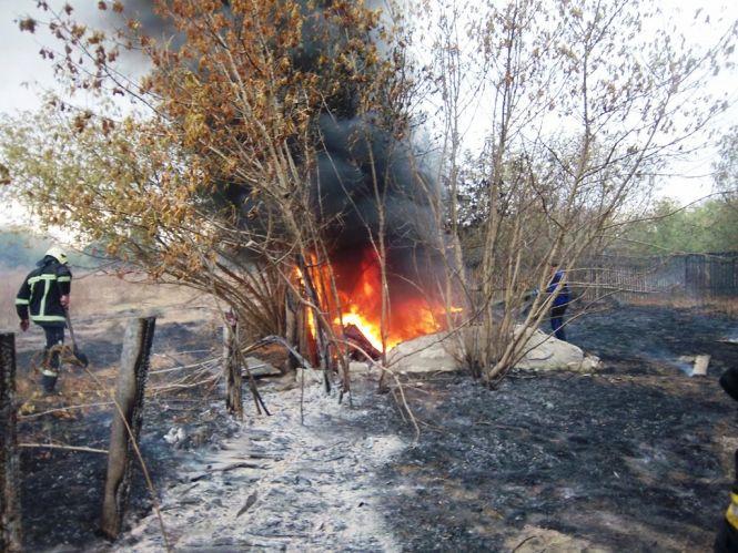 Новини Житомира - фото з Попільнянський район: через паління трави згоріло дві дачі Попільнянський район: через паління трави згоріло дві дачі, фото №2 на сайті 20minut.ua
