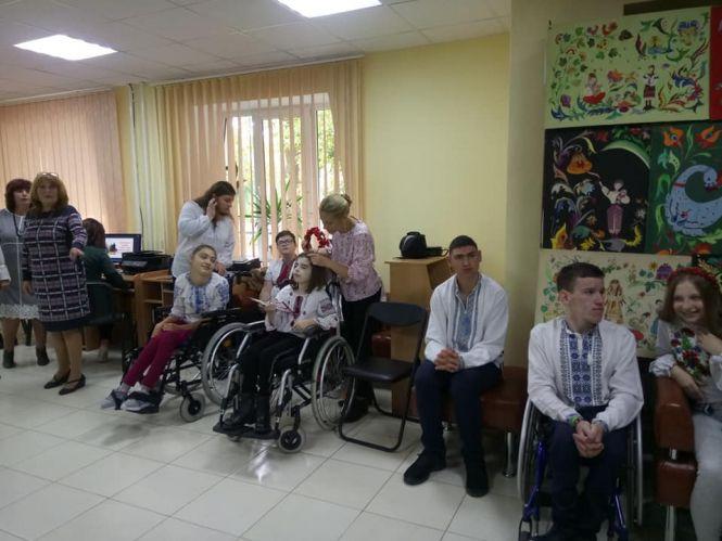 Тернопільські бібліотекарі сприяють соціальній інклюзії дітей з особливими потребами, фото №2 на сайті 20minut.ua