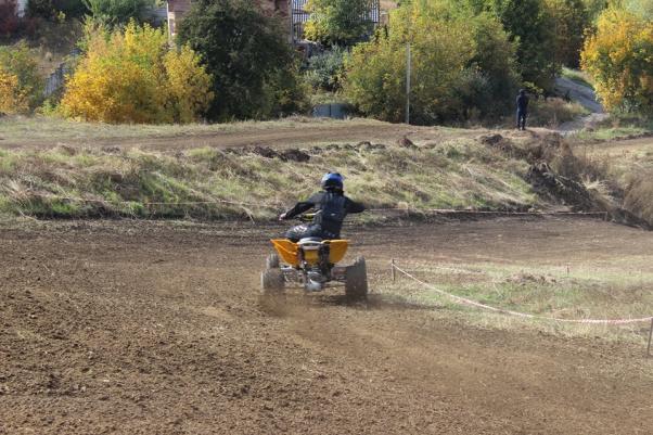 Новини Хмельницького - фото з Під рев моторів у Хмельницькому пройшли змагання з мотокросу Під рев моторів у Хмельницькому пройшли змагання з мотокросу, фото №2 на сайті vsim.ua