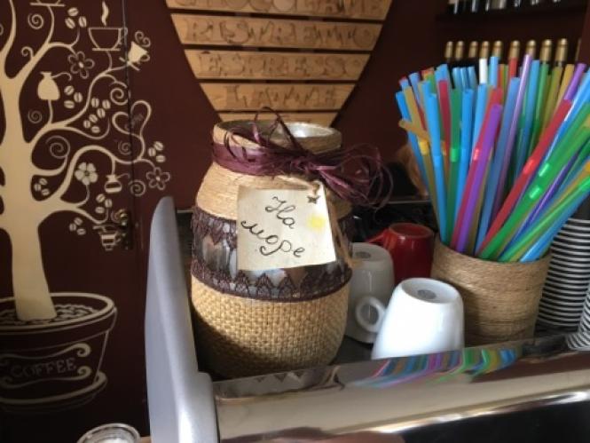 Новини Хмельницького - фото з “На ніштяки і комунальні”: як хмельницькі бариста накопичують чайові “На ніштяки і комунальні”: як хмельницькі бариста накопичують чайові, фото №13 на сайті vsim.ua