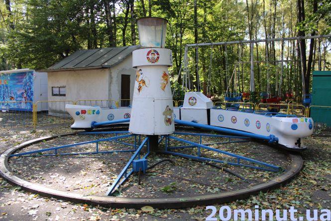 Небезпечні розваги: чи справні радянські атракціони у парку Нацвідродження, фото №4 на сайті 20minut.ua