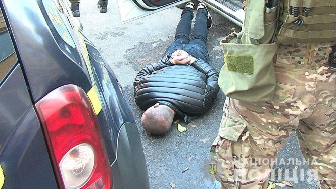 У бізнесмена вимагали 5 тисяч доларів. КОРДівці накрили вінницького рекетира, фото №3 на сайті 20minut.ua