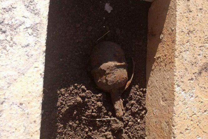 Новини Тернополя - фото з Біля Тернополя знайшли і знешкодили гранату післявоєнних часів Біля Тернополя знайшли і знешкодили гранату післявоєнних часів, фото №1 на сайті 20minut.ua