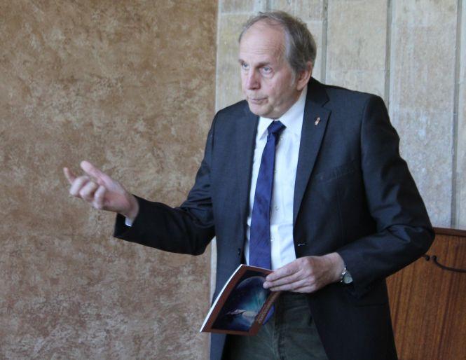 Новини Вінниці - фото з «Всіх врятувала дівчинка Агая». Генріх Дік привіз з Німеччини до Вінниці виставу для лялькарів «Всіх врятувала дівчинка Агая». Генріх Дік привіз з Німеччини до Вінниці виставу для лялькарів, фото №1 на сайті 20minut.ua