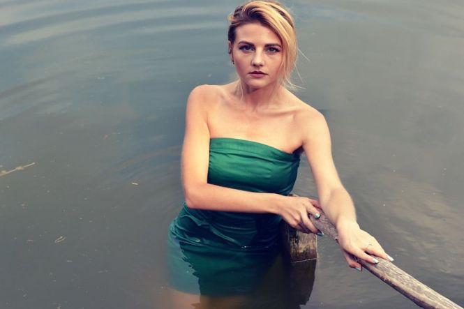 Новини Тернополя - фото з Модель із Тернопільщини для всеукраїнського проєкту взяла участь у незвичній фотосесії Модель із Тернопільщини для всеукраїнського проєкту взяла участь у незвичній фотосесії, фото №2 на сайті 20minut.ua