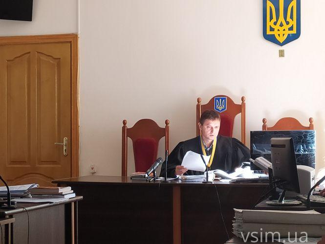 Новини Хмельницького - фото з Резонансна ДТП з освітянами: у суді почали досліджувати докази по “справі Миколаїва” Резонансна ДТП з освітянами: у суді почали досліджувати докази по “справі Миколаїва”, фото №3 на сайті vsim.ua