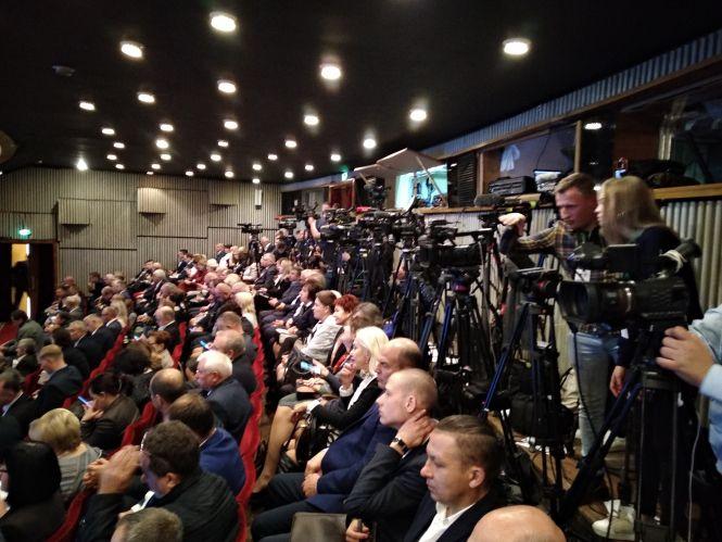 Новини Житомира - фото з Другий форум регіонів розпочався, чекають на приїзд президентів України та Білорусі. Фото Другий форум регіонів розпочався, чекають на приїзд президентів України та Білорусі. Фото, фото №2 на сайті 20minut.ua