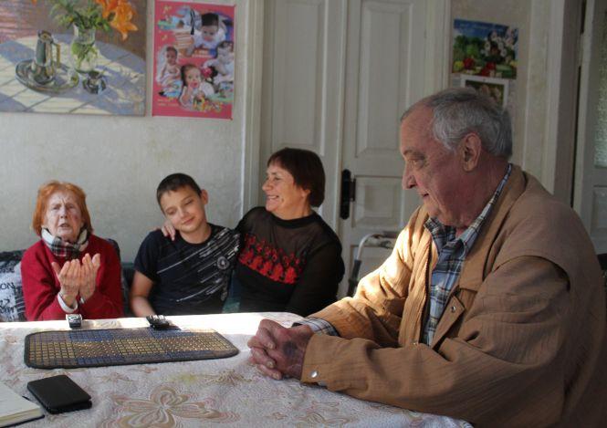 Новини Вінниці - фото з У сто років грає з правнуками в шахи. Як дожити до такого віку? Поради довгожительки У сто років грає з правнуками в шахи. Як дожити до такого віку? Поради довгожительки, фото №10 на сайті 20minut.ua