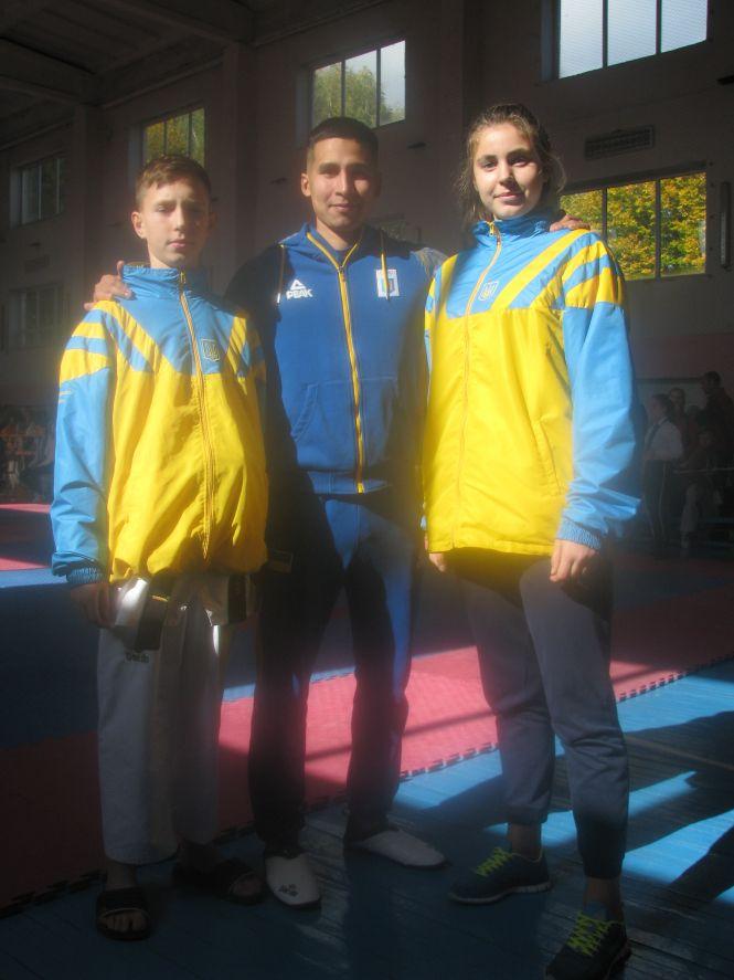 Новини Вінниці - фото з Вінницькі «сенсеї» перемогли столичних тхеквондистів і земляків-«акул» Вінницькі «сенсеї» перемогли столичних тхеквондистів і земляків-«акул», фото №2 на сайті 20minut.ua