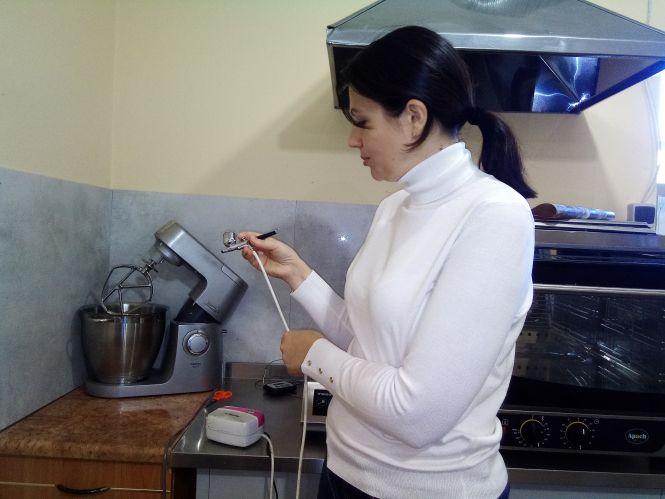 Новини Козятина - фото з «Все можна знайти тут, було б бажання». Відкрила власну кондитерську «Все можна знайти тут, було б бажання». Відкрила власну кондитерську, фото №3 на сайті 20minut.ua