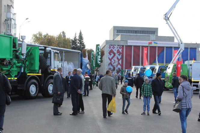 Новини Житомира - фото з Зеленський і Лукашенко у Житомирі: відбулася головна подія осені – Другий форум регіонів України та Республіки Білорусь Зеленський і Лукашенко у Житомирі: відбулася головна подія осені – Другий форум регіонів України та Республіки Білорусь, фото №1 на сайті 20minut.ua