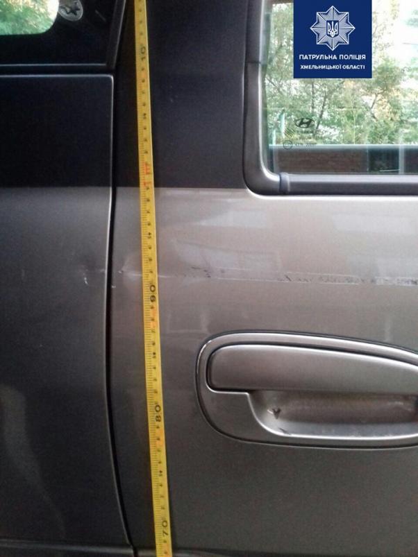 Новини Хмельницького - фото з У Хмельницькому пошкодили “Hyundai”. Поліція шукає винних У Хмельницькому пошкодили “Hyundai”. Поліція шукає винних, фото №1 на сайті vsim.ua