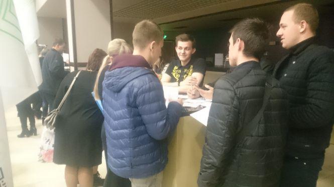 Новини Тернополя - фото з Розібратися у здібностях та майбутніх професіях випускникам допомагали на Форумі нових можливостей