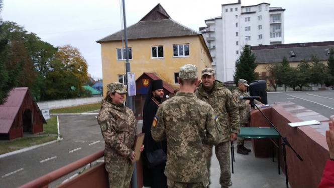 "Армія - це не так страшно, як кажуть": у Тернополі розпочали звільнення зі служби строковиків, фото №2 на сайті 20minut.ua