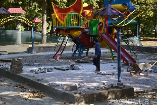 Коли зроблять новий дитячий майданчик у сквері Шевченка та що про нього кажуть хмельничани (ФОТО, ВІДЕО), фото №7 на сайті vsim.ua