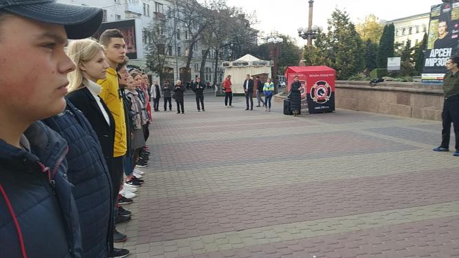 Новини Тернополя - фото з Що за змаг влаштували студенти на Театральному майдані та куди їх водили Що за змаг влаштували студенти на Театральному майдані та куди їх водили, фото №3 на сайті 20minut.ua