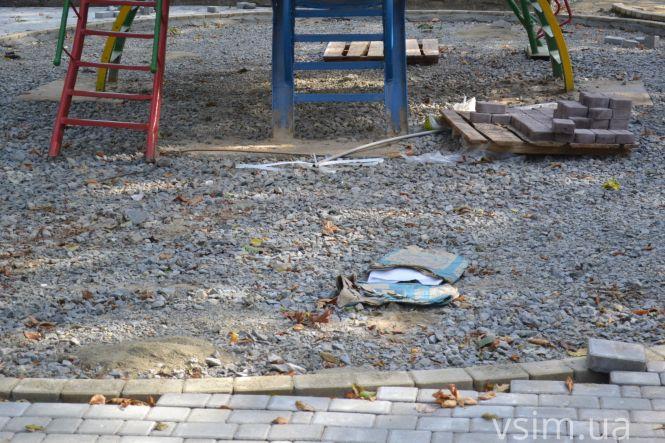 Коли зроблять новий дитячий майданчик у сквері Шевченка та що про нього кажуть хмельничани (ФОТО, ВІДЕО), фото №16 на сайті vsim.ua
