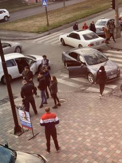 Новини Тернополя - фото з Аварія на перехресті Крушельницької-Чехова: пасажирку госпіталізували (оновлено) Аварія на перехресті Крушельницької-Чехова: пасажирку госпіталізували (оновлено), фото №2 на сайті 20minut.ua