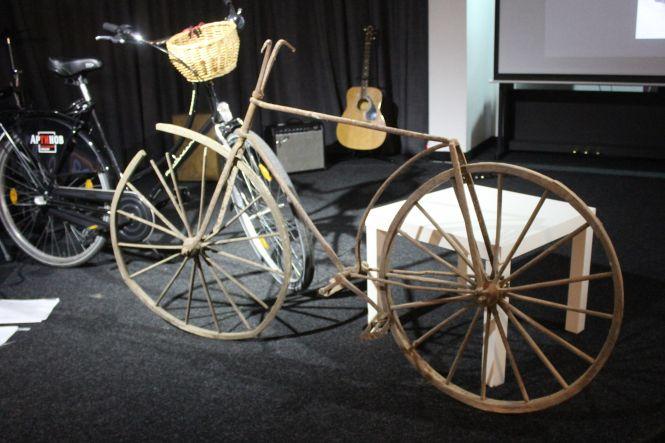 Новини Вінниці - фото з Бунтарі на двоколісних змінили місто. Як зароджувався велорух у Вінниці Бунтарі на двоколісних змінили місто. Як зароджувався велорух у Вінниці, фото №4 на сайті 20minut.ua