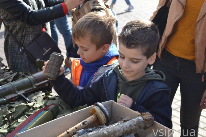 У Хмельницькому триває патріотичний фестиваль «Лицарський хрест» (ФОТО, ВІДЕО), фото №5 на сайті vsim.ua