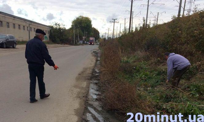 Новини Тернополя - фото з Гайова «плаває» у фекаліях та нечистотах Гайова «плаває» у фекаліях та нечистотах, фото №1 на сайті 20minut.ua