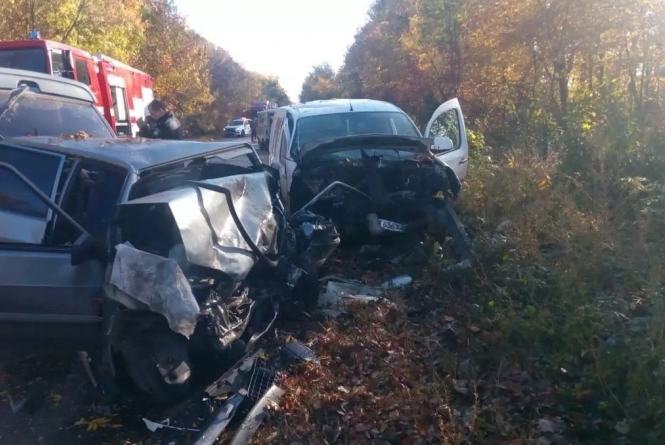 Новини Вінниці - фото з Моторошна ДТП біля Козятина: поліція розповіла перші подробиці розслідування Моторошна ДТП біля Козятина: поліція розповіла перші подробиці розслідування, фото №1 на сайті 20minut.ua