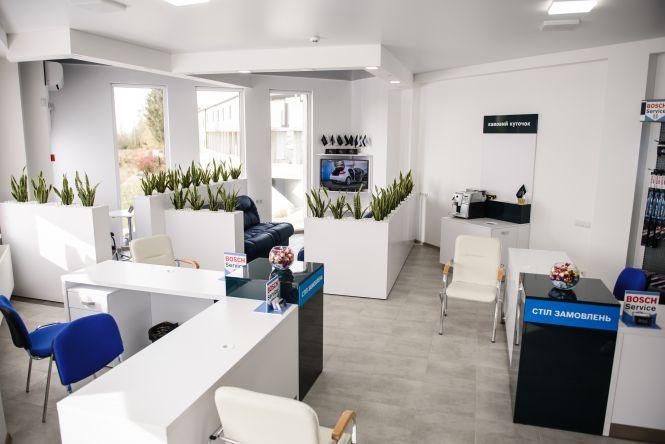 Новини Тернополя - фото з У Тернополі відкрився новий інтелектуальний автосервіс – «Бош Сервіс Автодром» (новини компаній) У Тернополі відкрився новий інтелектуальний автосервіс – «Бош Сервіс Автодром» (новини компаній), фото №6 на сайті 20minut.ua