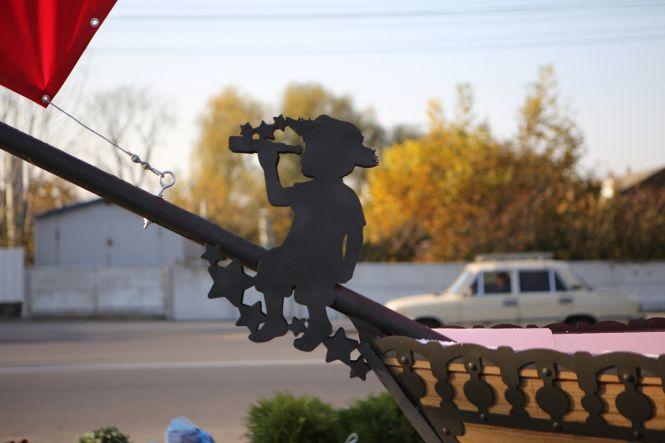 Новини Вінниці - фото з Червоні вітрила Вінниці: на Тяжилові поставили клумбу-корабель «Мрія» Червоні вітрила Вінниці: на Тяжилові поставили клумбу-корабель «Мрія», фото №2 на сайті 20minut.ua