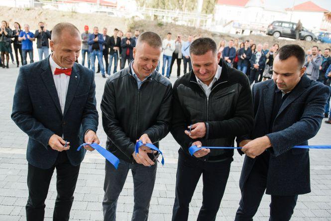 Новини Тернополя - фото з У Тернополі відкрився новий інтелектуальний автосервіс – «Бош Сервіс Автодром» (новини компаній) У Тернополі відкрився новий інтелектуальний автосервіс – «Бош Сервіс Автодром» (новини компаній), фото №1 на сайті 20minut.ua