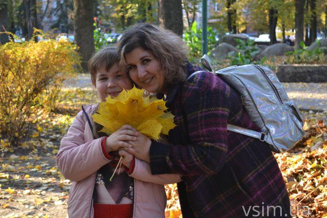 Хмельничани окупували парки в пошуках “осінніх фото”, фото №6 на сайті vsim.ua