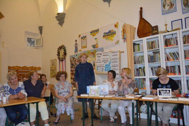 Нова збірка оповідань Валентини Семеняк – це особливий концентрат енергії світла, добра, любові, надії, фото №2 на сайті 20minut.ua