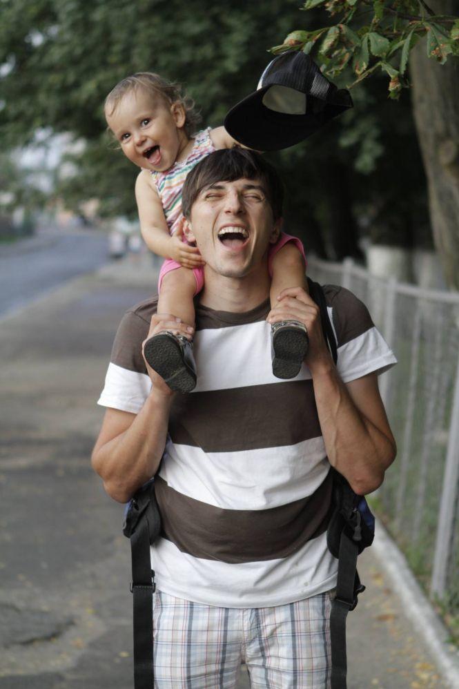 Донечка може піти до татка лише на могилу, але він живий у спогадах: на пам'ять про Віктора Гурняка, фото №1 на сайті 20minut.ua