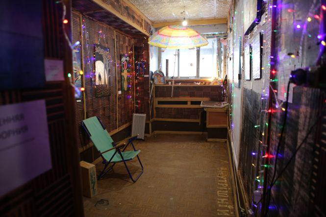 Новини Вінниці - фото з Вистави з «сексом», диваки та кач від Несплячих. Чим запам’ятався 2-й день Air ГогольFest Вистави з «сексом», диваки та кач від Несплячих. Чим запам’ятався 2-й день Air ГогольFest, фото №2 на сайті 20minut.ua