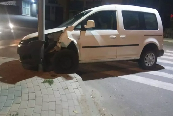 Новини Хмельницького - фото з Загибла 11-річна дівчинка та 42 аварії: хроніка ДТП у Хмельницькому Загибла 11-річна дівчинка та 42 аварії: хроніка ДТП у Хмельницькому, фото №1 на сайті vsim.ua