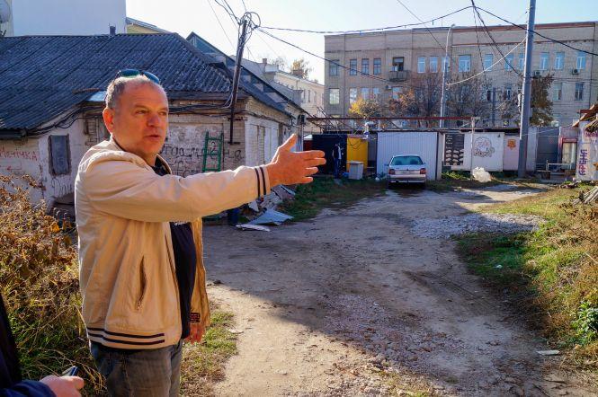 Новини Вінниці - фото з Сміття, «пацюки» та шаурма. Зворотна сторона фастфуду на Соборній Сміття, «пацюки» та шаурма. Зворотна сторона фастфуду на Соборній, фото №1 на сайті 20minut.ua