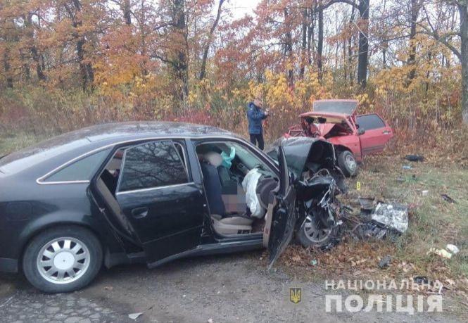 Новини Вінниці - фото з Смертельна ДТП на Ямпільщині: під час обгону зіткнулись Audi та ВАЗ Смертельна ДТП на Ямпільщині: під час обгону зіткнулись Audi та ВАЗ, фото №3 на сайті 20minut.ua