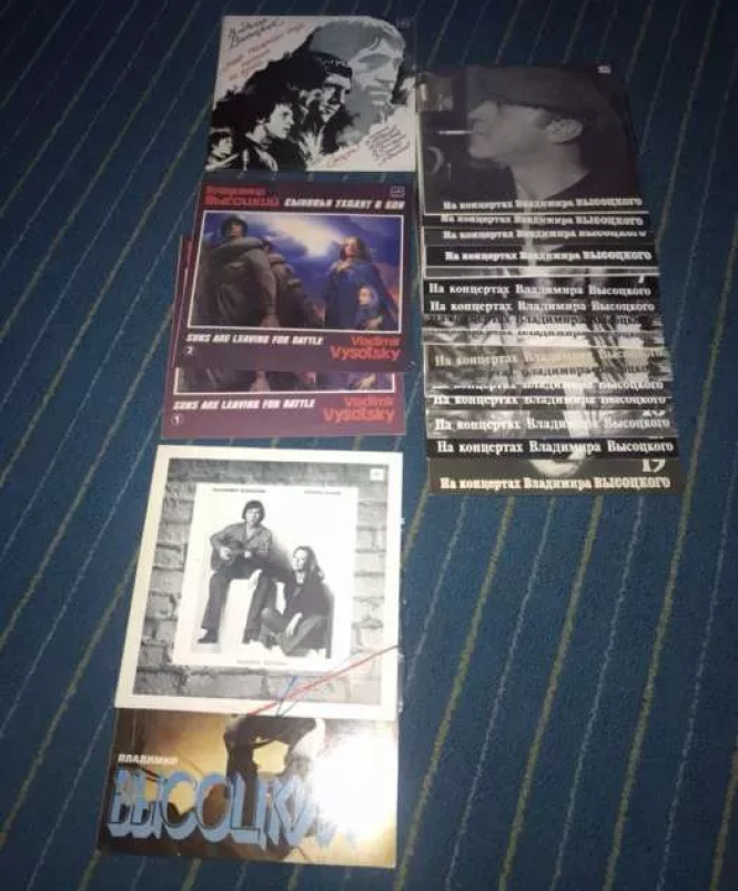 Плівкові фотоапарати, 8-бітні приставки та вінілові платівки: що продають тернополяни в інтернеті, фото №3 на сайті 20minut.ua