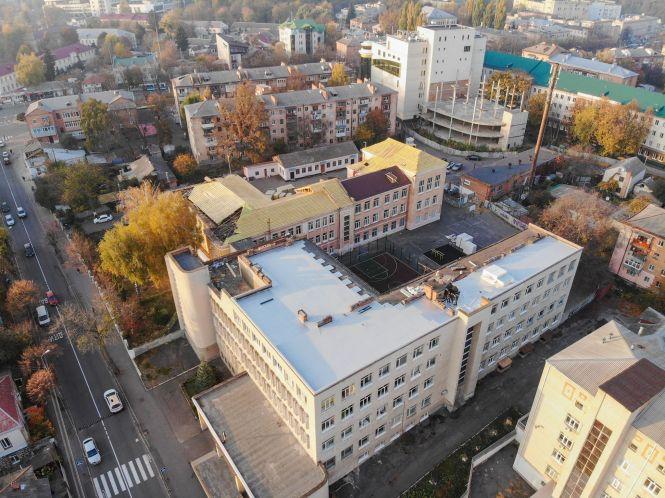 Новини Вінниці - фото з У Вінниці взялися за утеплення гімназії №1. На це витратять понад 16 мільйонів гривень У Вінниці взялися за утеплення гімназії №1. На це витратять понад 16 мільйонів гривень, фото №1 на сайті 20minut.ua