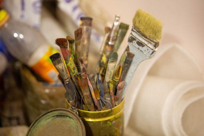 Новини Вінниці - фото з «Я останній з могікан» - художник, який малює афіші кінотеатру «Родина» «Я останній з могікан» - художник, який малює афіші кінотеатру «Родина», фото №6 на сайті 20minut.ua