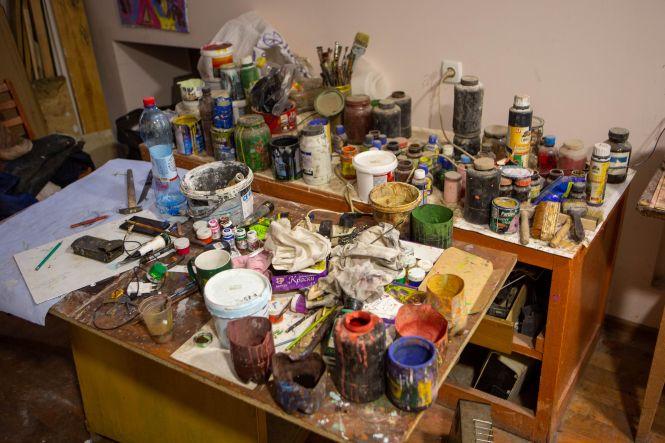 Новини Вінниці - фото з «Я останній з могікан» - художник, який малює афіші кінотеатру «Родина» «Я останній з могікан» - художник, який малює афіші кінотеатру «Родина», фото №4 на сайті 20minut.ua