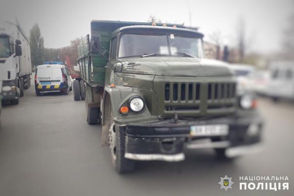 Новини Хмельницького - фото з У Хмельницькому мікроавтобус наїхав на жінку У Хмельницькому мікроавтобус наїхав на жінку, фото №1 на сайті vsim.ua