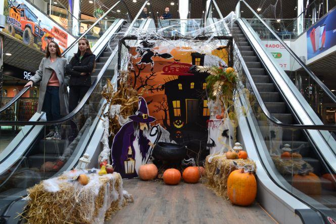 Новини Хмельницького - фото з Яке “жахіття” можна побачити в Хмельницькому напередодні Хелловіна Яке “жахіття” можна побачити в Хмельницькому напередодні Хелловіна, фото №5 на сайті vsim.ua