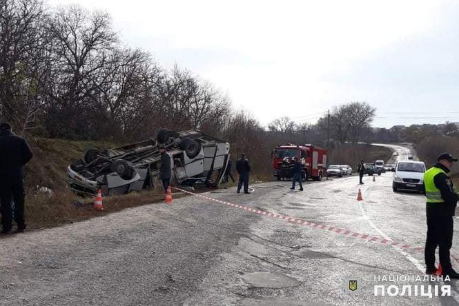 Новини Хмельницького - фото з На Хмельниччині перекинувся рейсовий автобус: є постраждалі На Хмельниччині перекинувся рейсовий автобус: є постраждалі, фото №2 на сайті vsim.ua