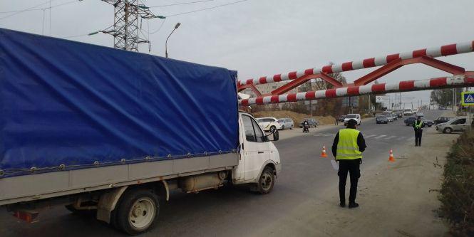 "День бабака або граблі по-тернопільськи": на Гаївському знову збили обмежувач, фото №2 на сайті 20minut.ua
