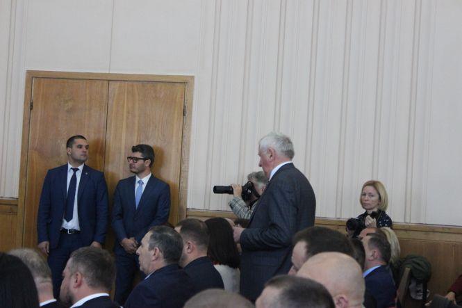 Спиртові заводи та зарплати вчителям: про що говорив Володимир Зеленський у Тернополі, фото №2 на сайті 20minut.ua