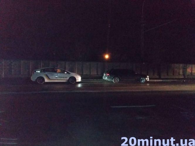 Новини Тернополя - фото з На Бродівський смертельна аварія: водій в'їхав у електроопору та загинув, пасажир - у важкому стані На Бродівський смертельна аварія: водій в'їхав у електроопору та загинув, пасажир - у важкому стані, фото №1 на сайті 20minut.ua